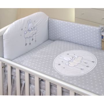 Set lenjerie din bumbac cu protectie laterala pentru pat bebelusi Sky Bunny Grey 120 x 60 cm