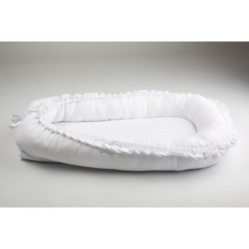 Babynest Shiny White Ruffle