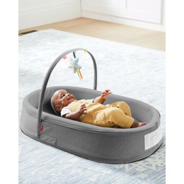 Cosulet pentru bebelusi Baby Nest Grey White Skip Hop