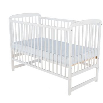 Patut din lemn bebe, 120x60 cm, Din lemn de pin, Stabil si rezistent, Inaltime saltea reglabila pe 3 nivele, Laterala cu 3 bete detasabile, EN716-1, EN716-2, Alb, Babyneeds, Ola
