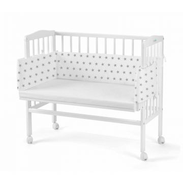 Set Patut, Waldin, Bedside 2in1 Alb, 90 cm x 55 cm, laterala detasabila, co-sleeping, cu Saltea + Aparatoare alba cu stelute gri