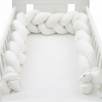 Protectie laterala, New Baby, Pentru patut, Tip Bumper impletit, Din bumbac, Din materiale certificate Oeko Tex Standard 100, Lungime 225 cm, Minky/Dot grey