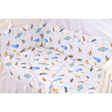 Set complet 7 piese lenjerie si aparatori patut 120x60 cm bumbac 100% model Rachete si Planete