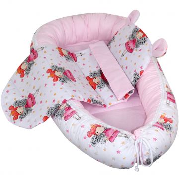 Set 3 piese Baby Nest cu Pernita si Salteluta, fata dubla Red Tinkerbell - Alb/Roz