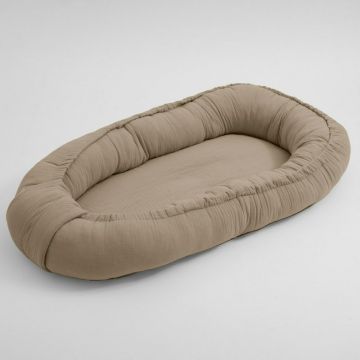 Cosulet bebelus, New Baby, Pentru dormit, Baby Nest 80 x 50 cm, Din muselina, Din materiale certificate Oeko Tex Standard 100, Beige