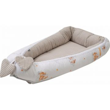 Cosulet reversibil pentru bebelusi B몺 Sleepy Animals Bej