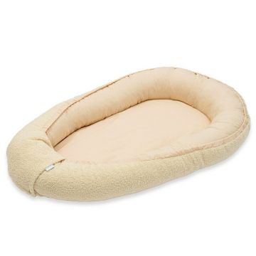 Cosulet bebelus, New Baby, Pentru dormit, Baby Nest, 80x50 cm, Din bumbac 100%, Tesatura teddy, 0 luni+, Beige