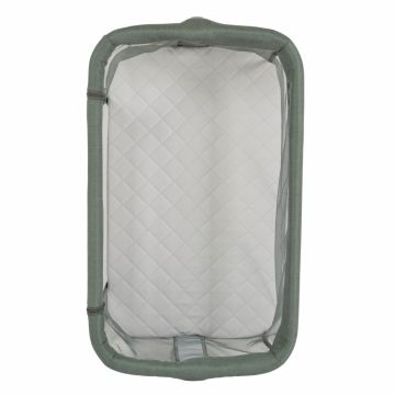 Patut Co-Sleeper Cangaroo Aura Green 88x56 cm cu laterala culisanta, Saltea cu baza ferma si husa detasabila, Functie anti reflux, 7 nivele de reglare a inaltimii, 4 Roti cu frana,recomandat de la nastere pana la 9 kg