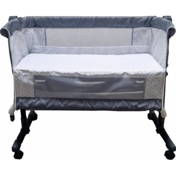Patut transformabil in balansoar Baby Care Co-Sleeper Gri Jeans Cu plasa insecte si cosulet depozitare, 4 roti cu frana, Dimensiuni 85X95X50 cm, Saltea inclusa, Cadru aluminiu