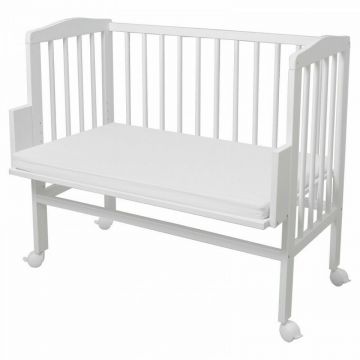 Patut suplimentar, Waldin, 2 in 1 pentru copii, 90 cm x 55 cm, lemn de fag, vopsea certificata, roti blocabile, laterala detasabila, co-sleeping, Saltea inclusa, Alb, Resigilat