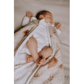 Sac de dormit din bumbac 0-4 luni Newborn Boho Sand Sleepee 2,5 tog