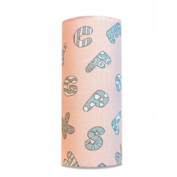 Scutec din muselina tetra 70x80 cm model Pink Alphabet