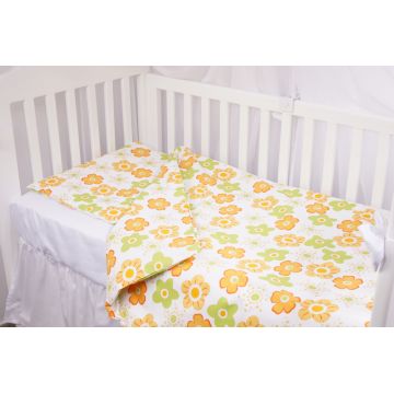 Set complet 7 piese lenjerie si aparatori patut 120x60 cm din bumbac model floricele