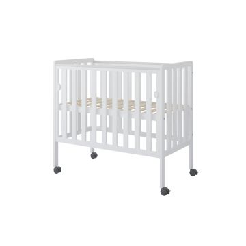 Patut din lemn Nichiduta Bambi Alb 100x50 cm cu laterala culisanta,roti cu blocare,margine din silicon pentru protectie dintisori,design modern,margini rotunjite,3 nivele de reglare somiera,vopsele si materiale sigure