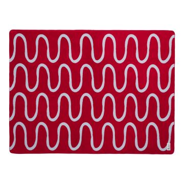 Pătură roșie 150x200 cm Swirl – noo.ma