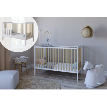 Patut 2 in 1 Lumi alb-natur din Lemn cu somiera reglabila, trepte detasabile si bariera transformare 120 x 60 cm