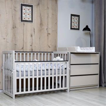 Patut din lemn masiv de fag Veres LD13 pentru copii 0-4 ani, 12060 cm, inaltimea saltelei reglabila, laterala detasabila si cu sina pentru dentitie Cashmere