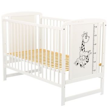 Patut din lemn Timmi BabyNeeds Girafa 120x60 cm Alb + Saltea 8 cm