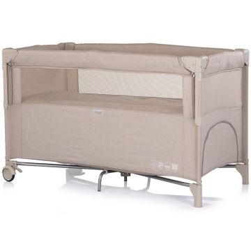 Patut pliabil Chipolino Relax Latte Linen cu laterala culisanta, 2 nivele, intrare laterala, geanta pentru transport, greutate admisa 15 kg