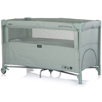 Patut pliabil Chipolino Relax Matcha Linen cu laterala culisanta, 2 nivele, intrare laterala, geanta pentru transport, greutate admisa 15 kg