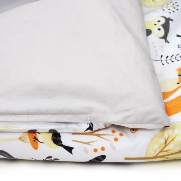 Set lenjerie 2 piese pentru patut copii Kerstin Forest Friends, husa pilota 120x90 si fata perna 40x60 cm, design versatil cu doua fete, tesatura moale, inchidere cu fermoar