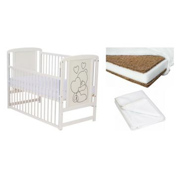 Set Patut din lemn bebe Qmini, Timmi Heart cu laterala culisanta, 120x60 cm, Alb + Saltea patut bebe, Babyneeds, Cocos Confort II, Cu fibre de cocos si strat de burete, 120x60x8 cm + Protectie impermeabila, Qmini, Pentru patuturi 120x60 cm, Alb